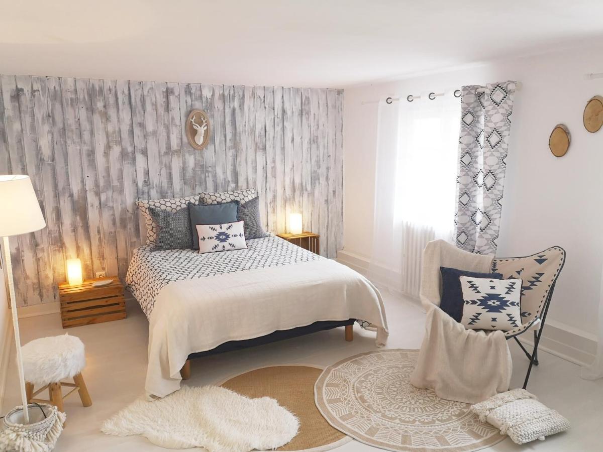 Aux Champes Bed & Breakfast Saussignac Bagian luar foto