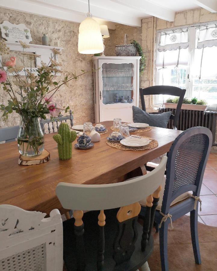 Aux Champes Bed & Breakfast Saussignac Bagian luar foto