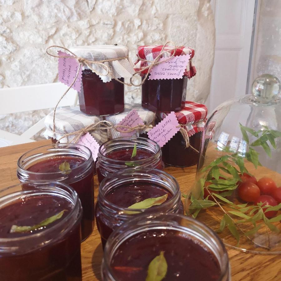 Aux Champes Bed & Breakfast Saussignac Bagian luar foto